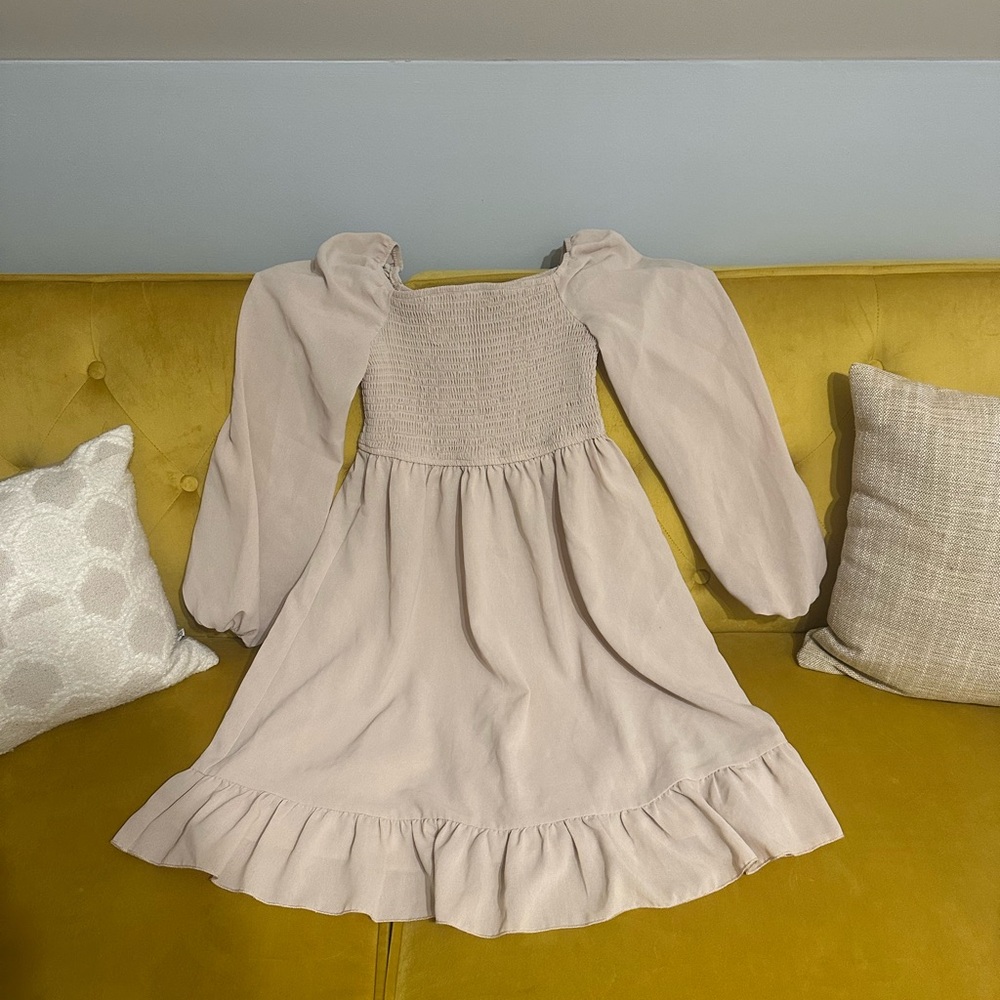 SHEIN Cream Kids Dress with Ruffled Hem